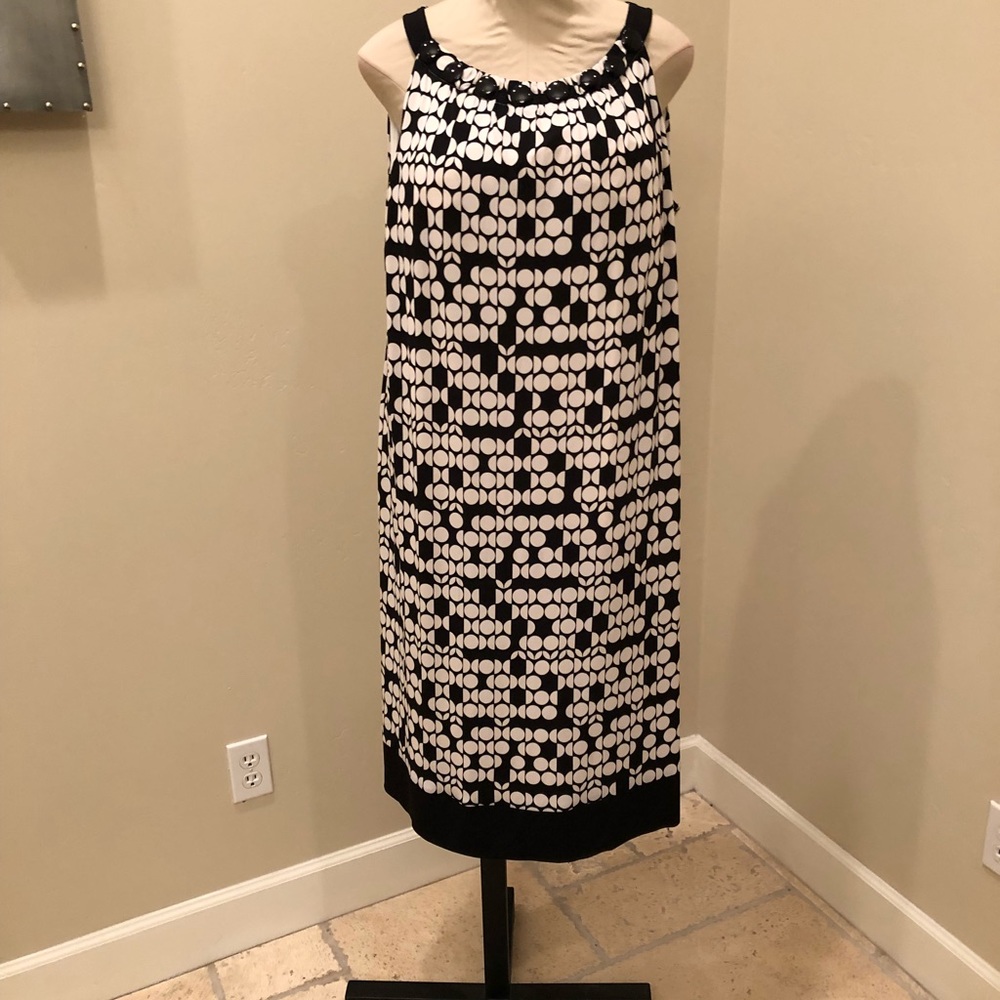 Classic dress